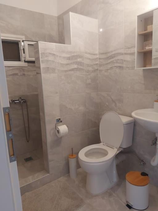 Houlia Home Διαμέρισμα Με Δωρεάν Χώρο Στάθμευσης Stenies Экстерьер фото