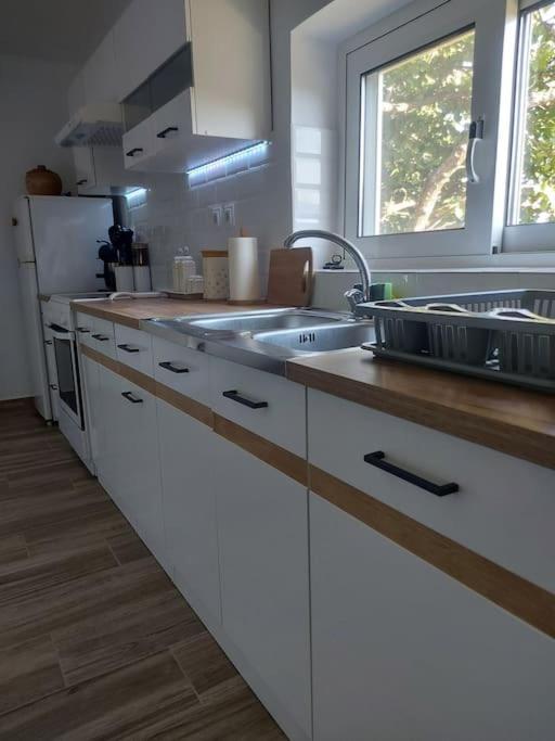 Houlia Home Διαμέρισμα Με Δωρεάν Χώρο Στάθμευσης Stenies Экстерьер фото